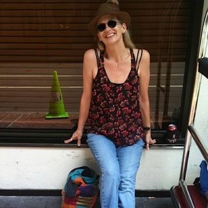 Meet your Posher, Elizabeth